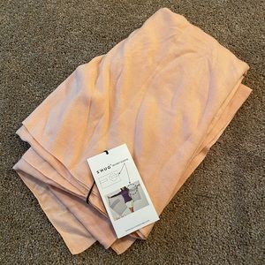 S’HUG Sleeved Scarf